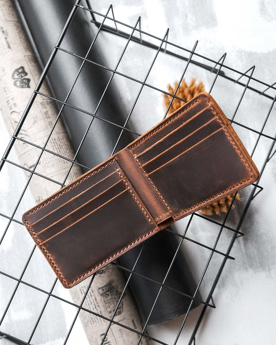 Leather folding wallet - Exclusive Styles