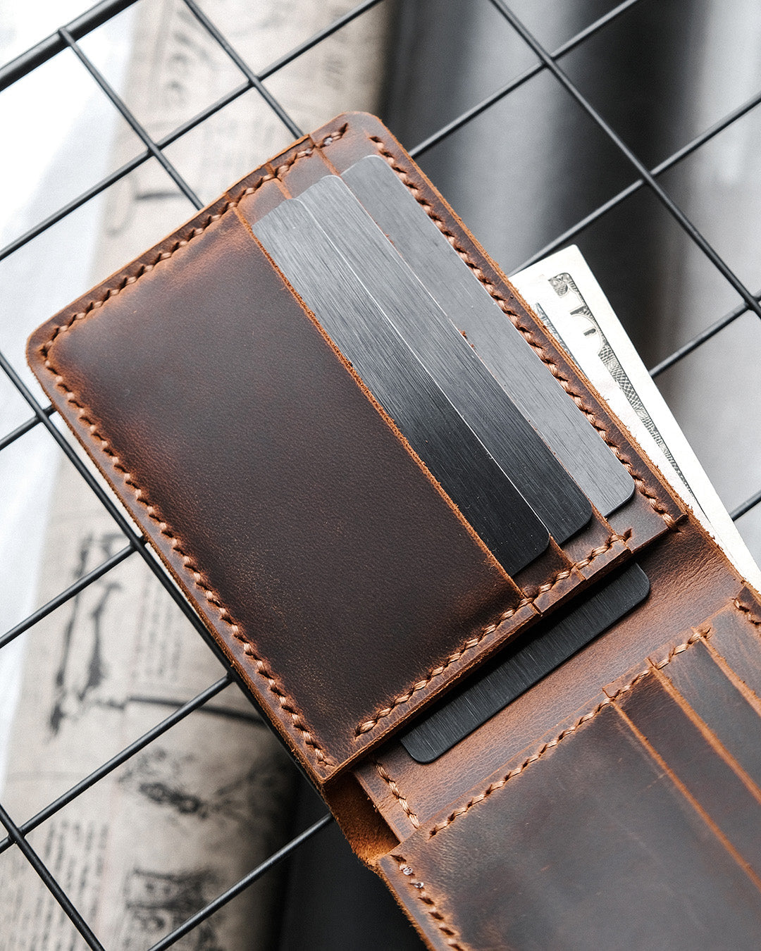 Leather folding wallet - Exclusive Styles