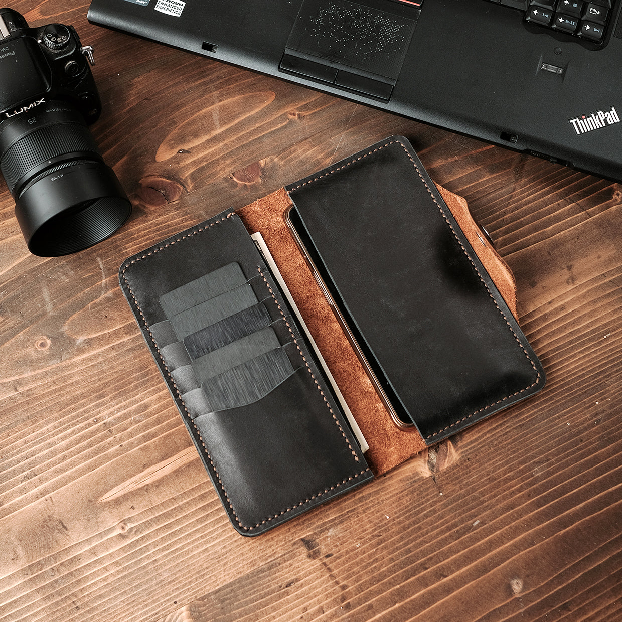 Vertical leather wallet - Gift Inspirations
