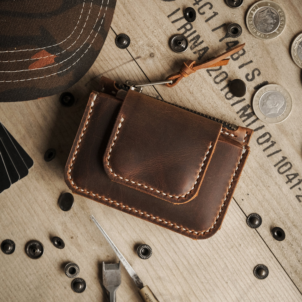 Leather card holder - HOLDER - Gift Inspirations