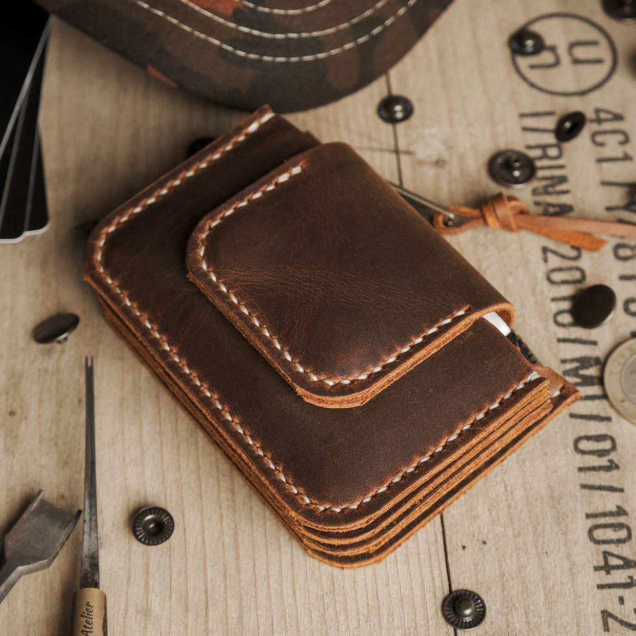 Leather card holder - HOLDER - Gift Inspirations