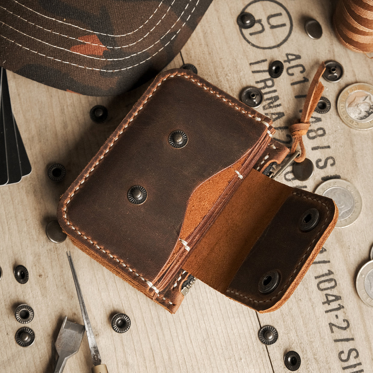 Leather card holder - HOLDER - Gift Inspirations