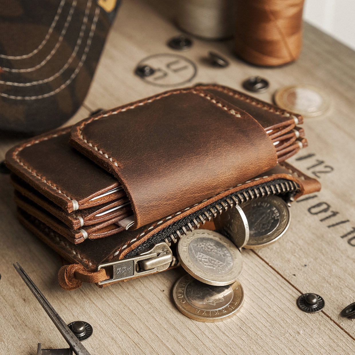 Leather card holder - HOLDER - Gift Inspirations