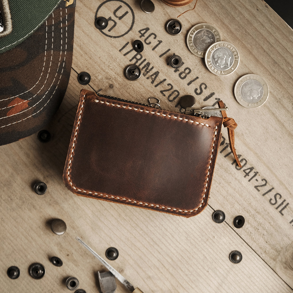 Leather card holder - HOLDER - Gift Inspirations