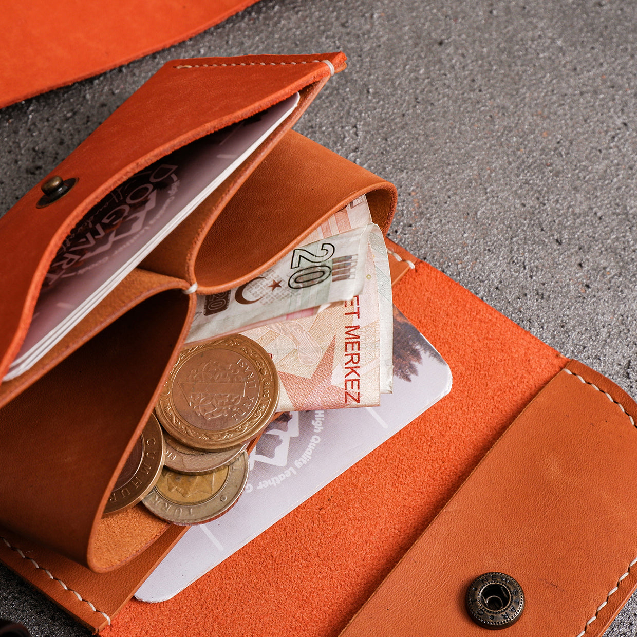 Armes PB Leather Wallet - Trendy Designs