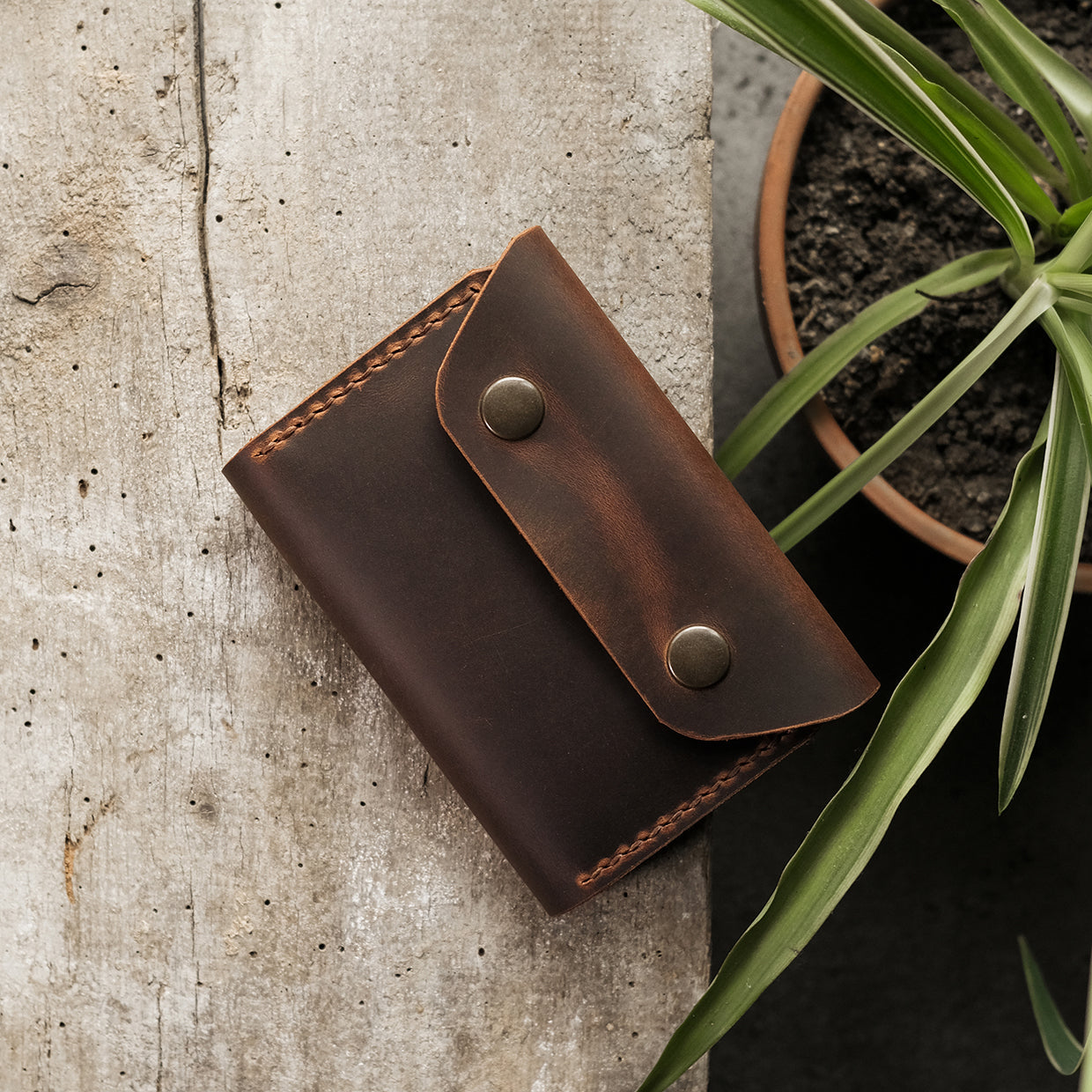 Leather wallet - DELAURE - Gift Inspirations