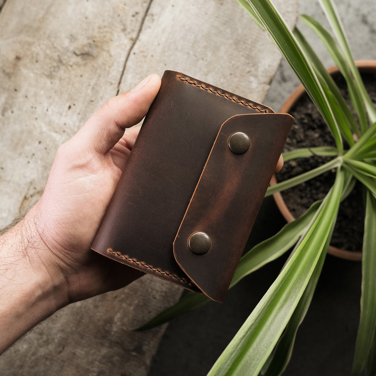 Leather wallet - DELAURE - Gift Inspirations