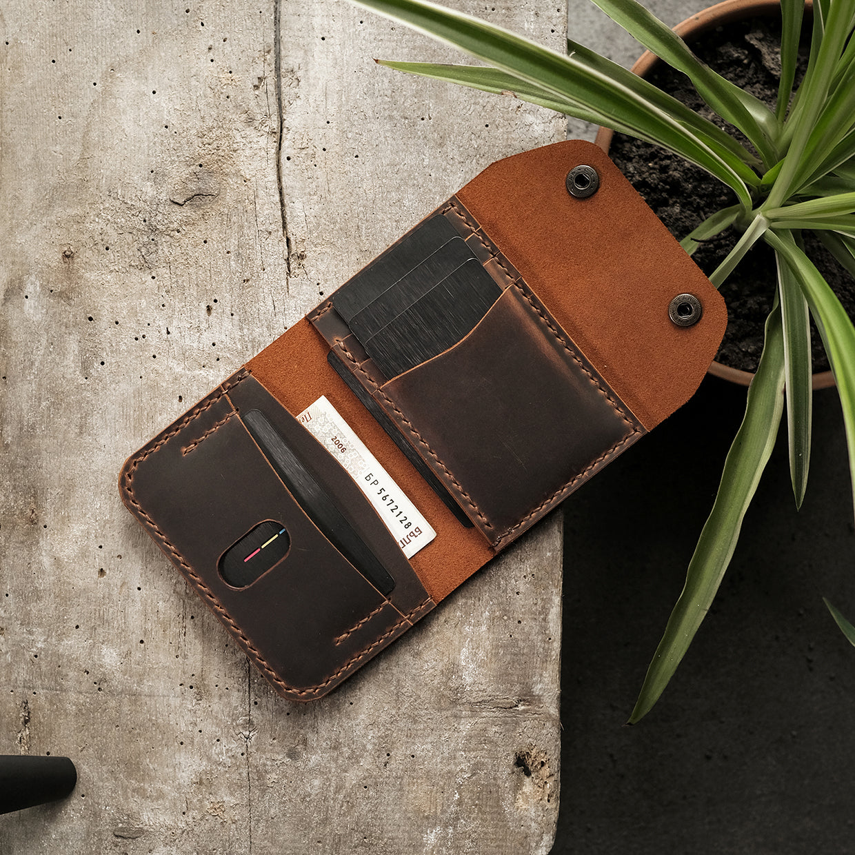 Leather wallet - DELAURE - Gift Inspirations