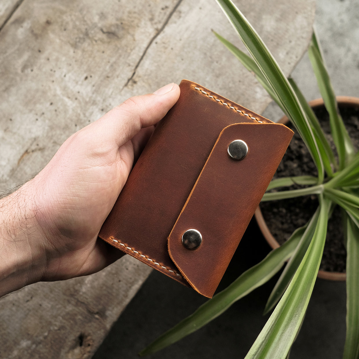 Leather wallet - DELAURE - Gift Inspirations