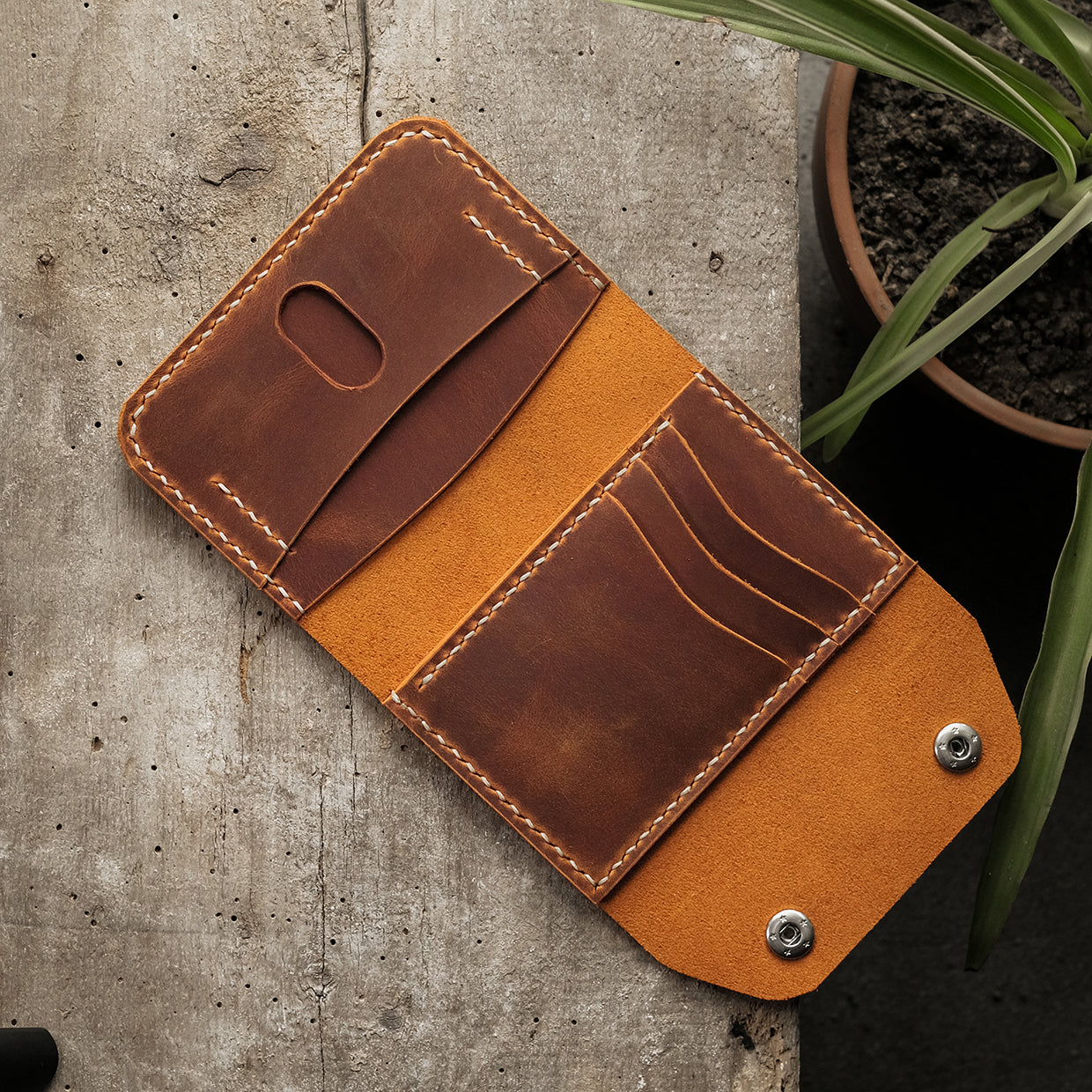 Leather wallet - DELAURE - Gift Inspirations