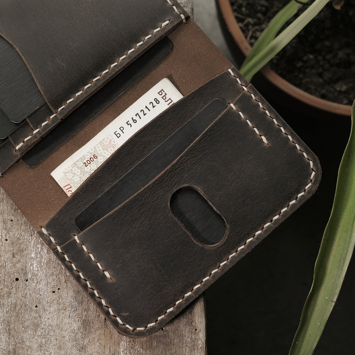 Leather wallet - DELAURE - Gift Inspirations