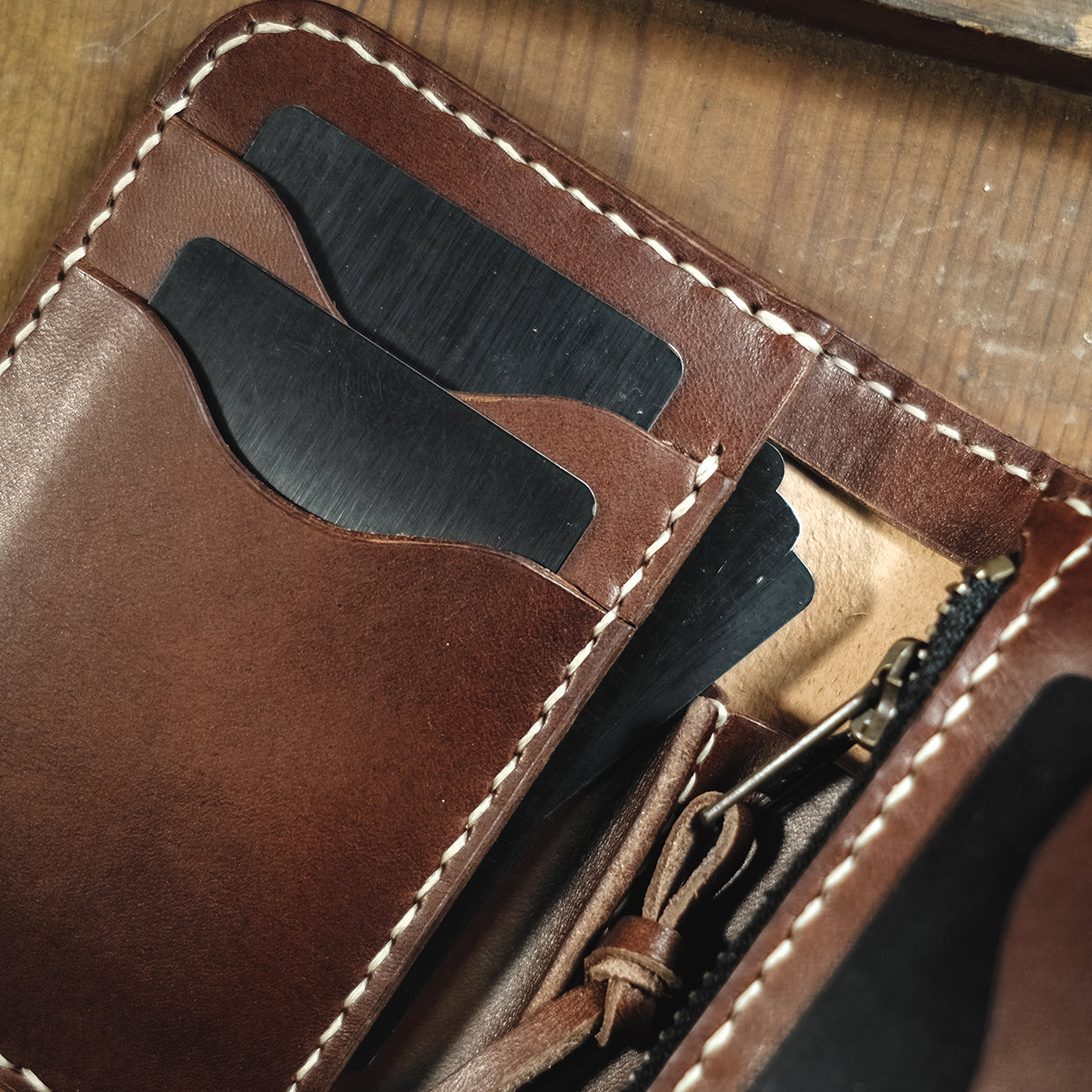 RAGNA - Leather wallet - Gift Inspirations