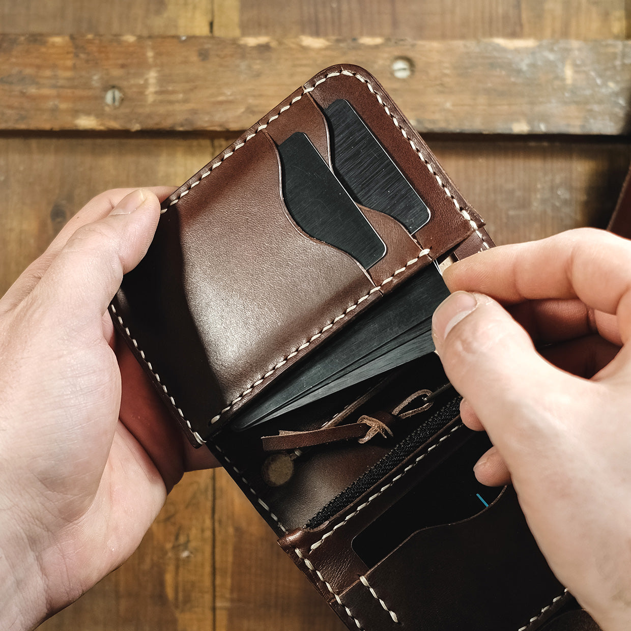 RAGNA - Leather wallet - Gift Inspirations