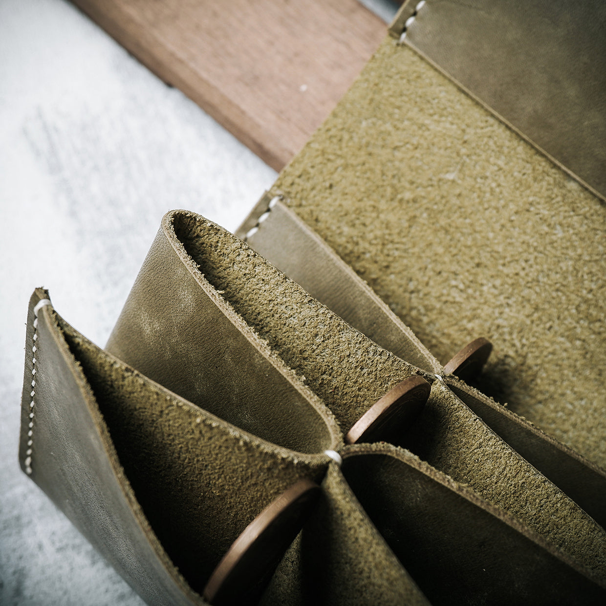 Armes PB Leather Wallet - Trendy Designs