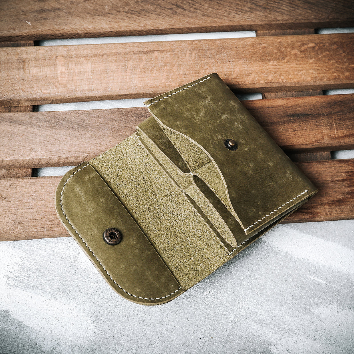 Armes PB Leather Wallet - Trendy Designs