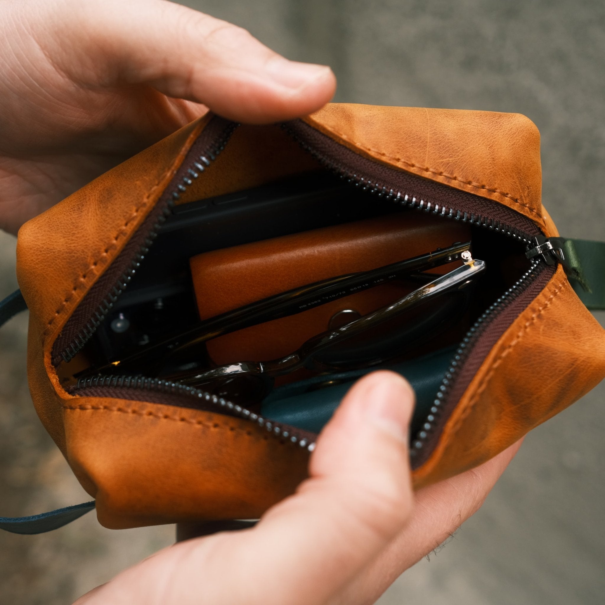 Leather Handbag Drop Kit   Unique Gift Ideas   Boyfriend Gift   Girlfriend Gift   Father Gift