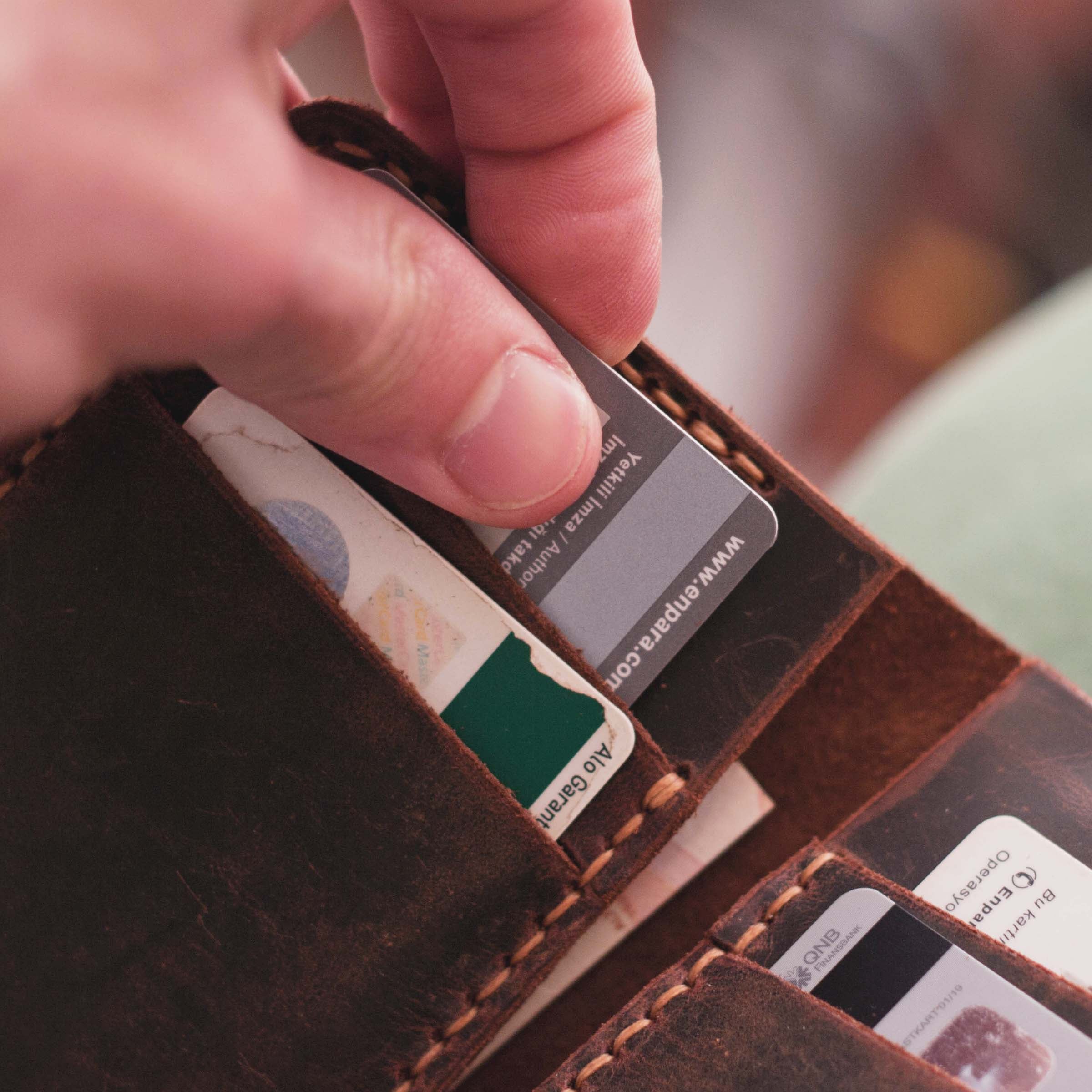 Vertical Leather Wallet