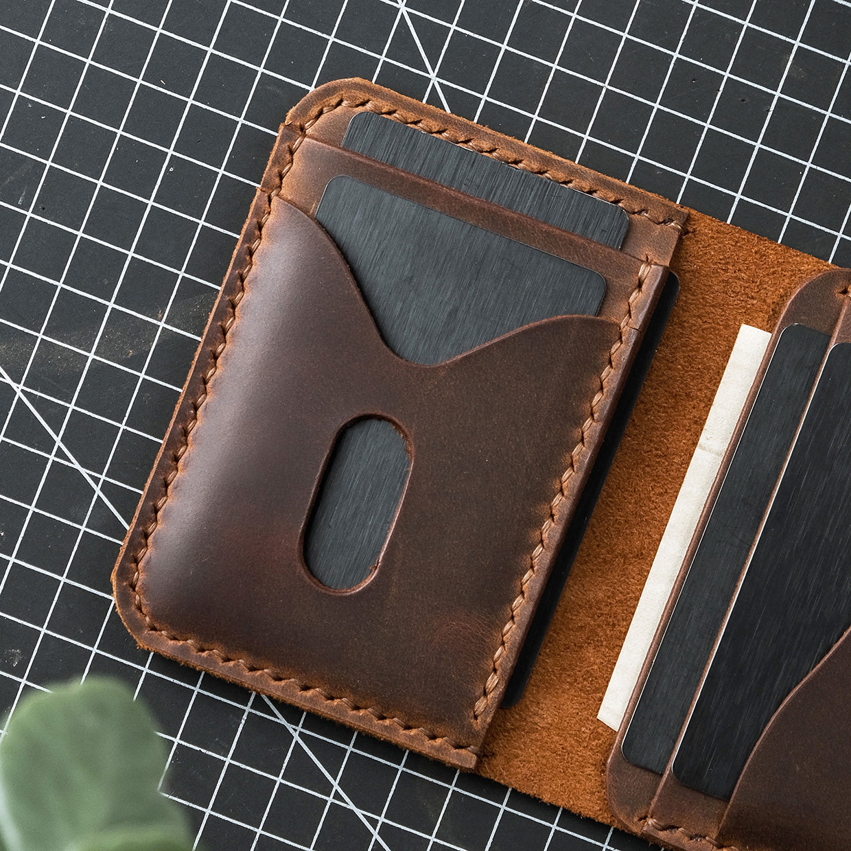 Leather card holder - BELETS - Unique Ideas
