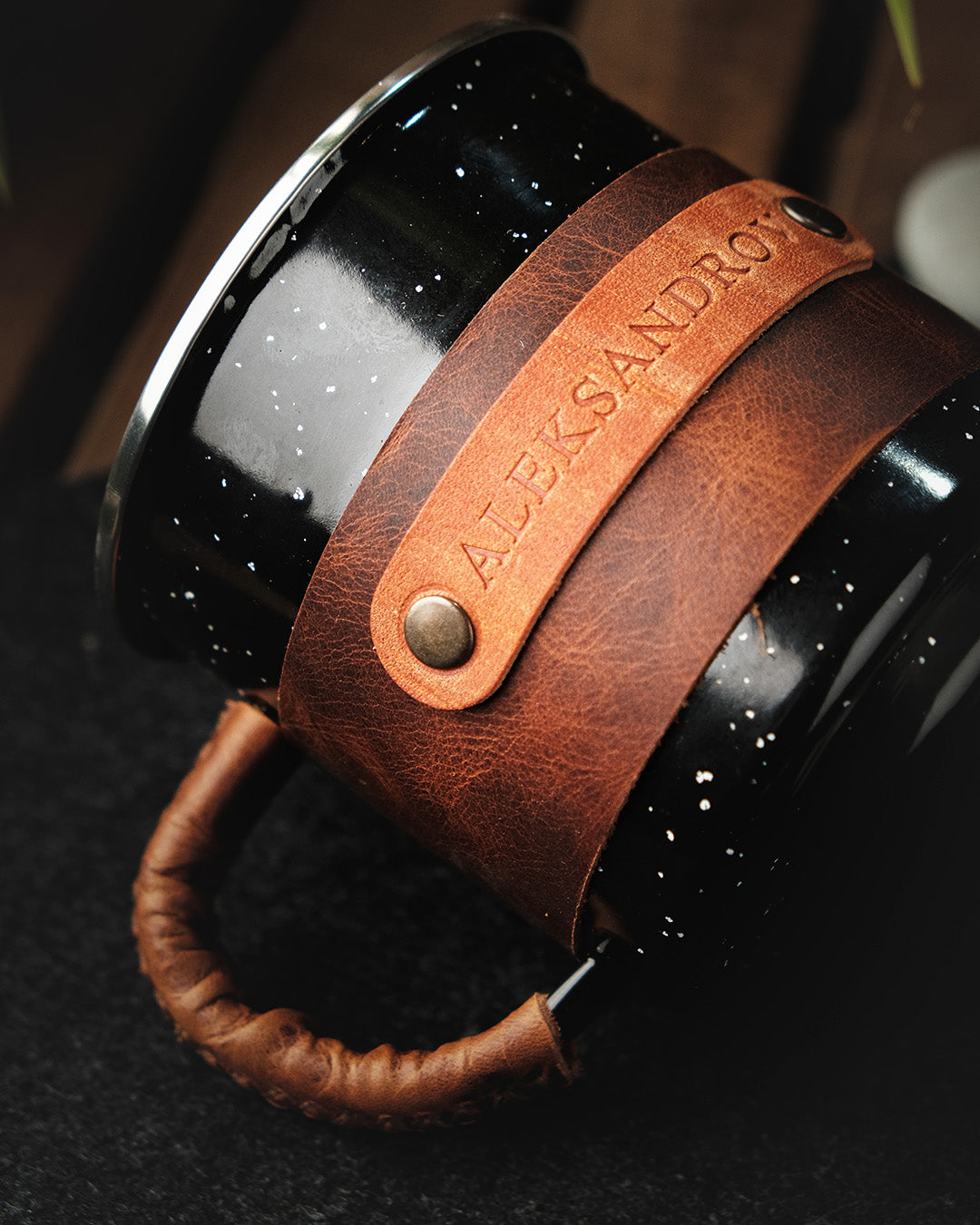 Corporate holiday presents Enamel Mugs 500ml Leather Wrapped - Unique Ideas
