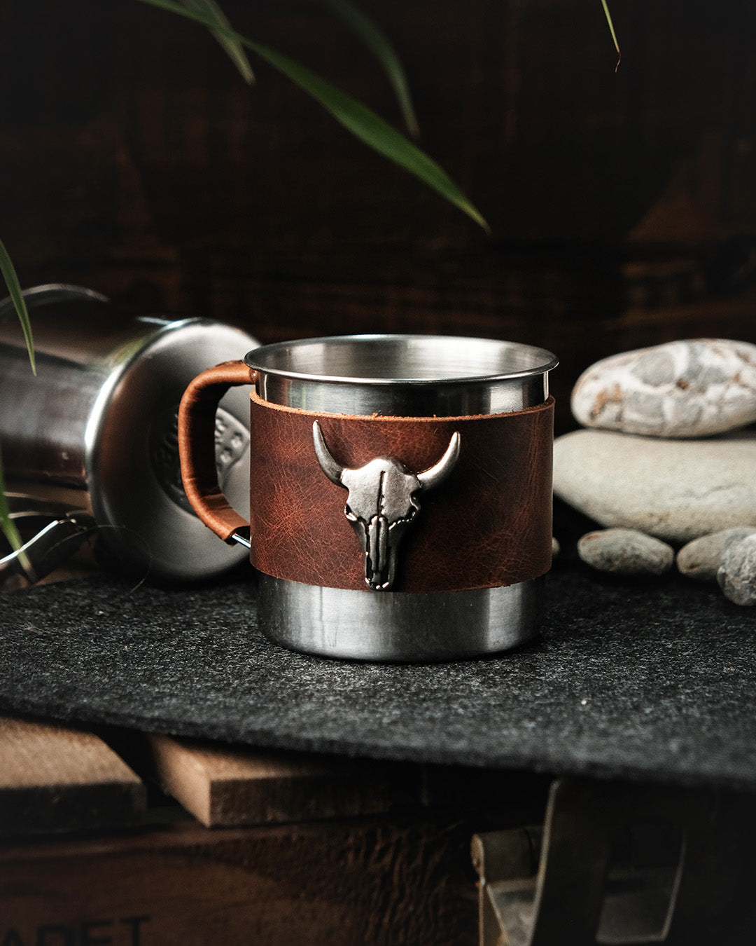 Upgrade Your Desk Steel Mugs 200ml Leather Wrapped Figure - Unique Ideas