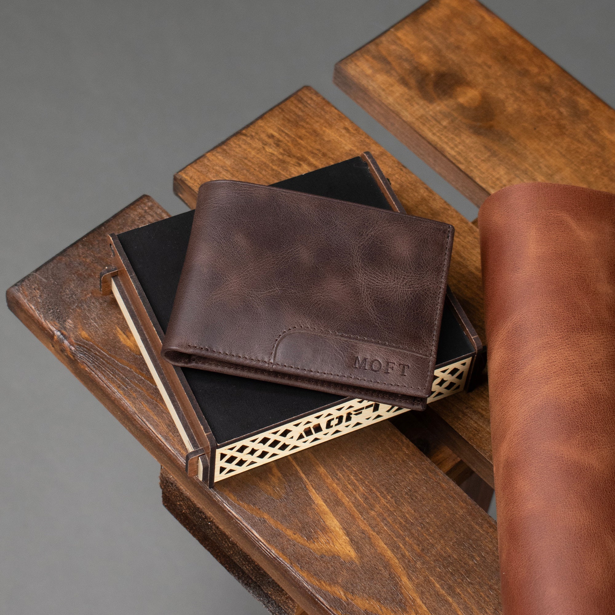 Genuine Leather Elegance Wallet Brown