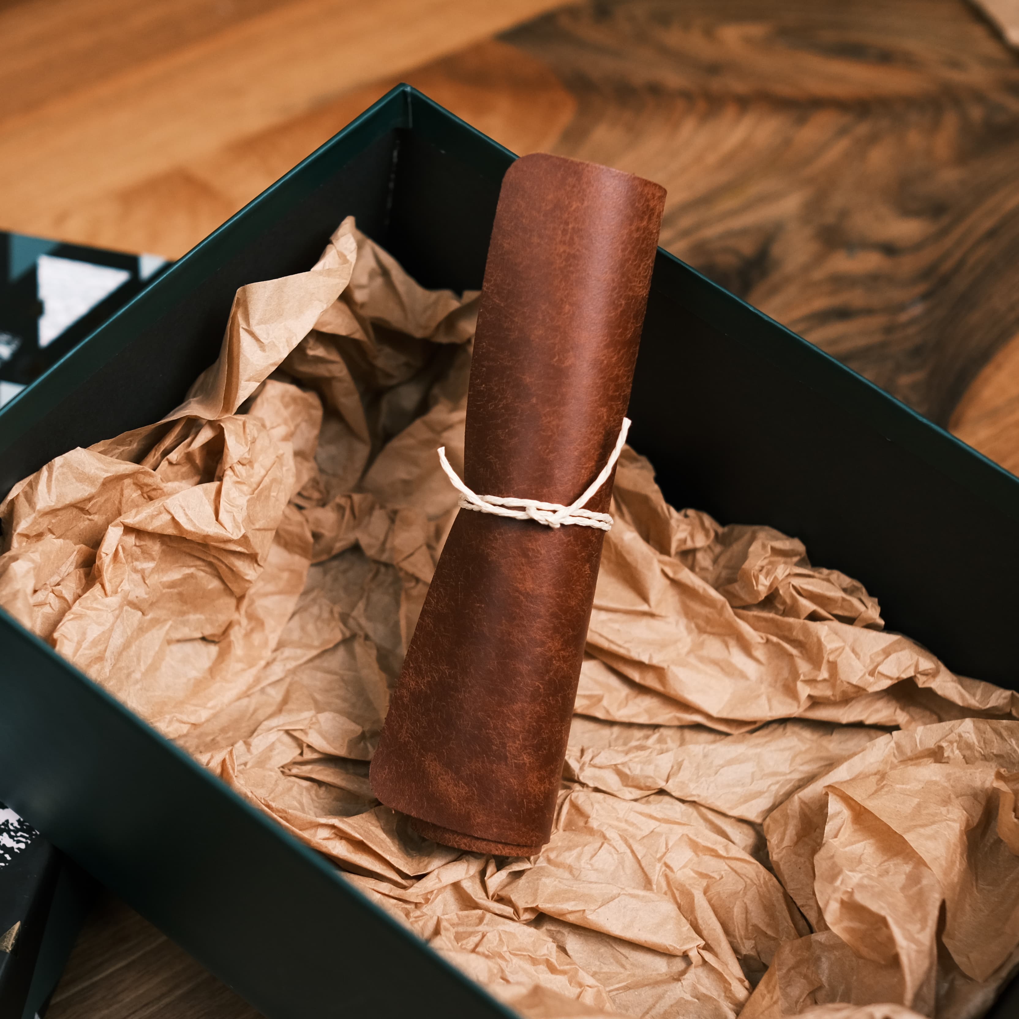 Hello Box   Unique Gift Ideas   Boyfriend Gift   Girlfriend Gift   Father Gift