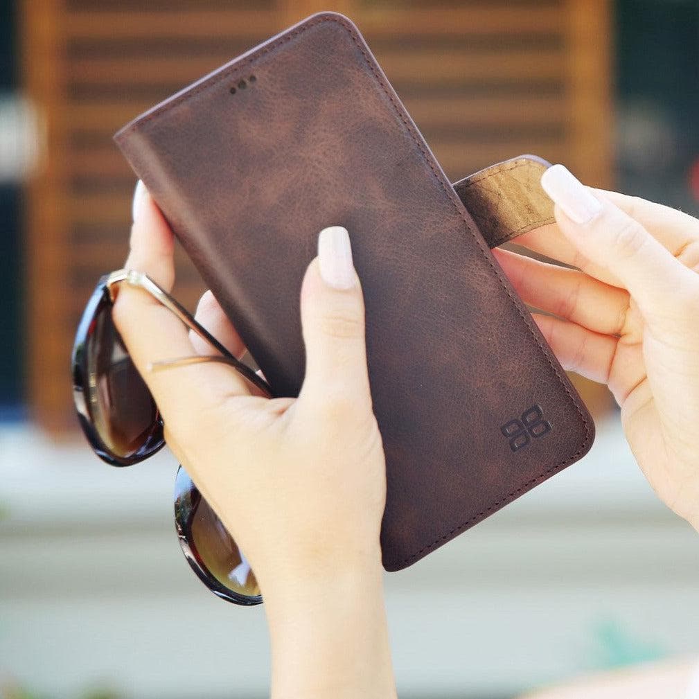 Magic iPhone 13 Pro Max Leather Detachable Wallet Case