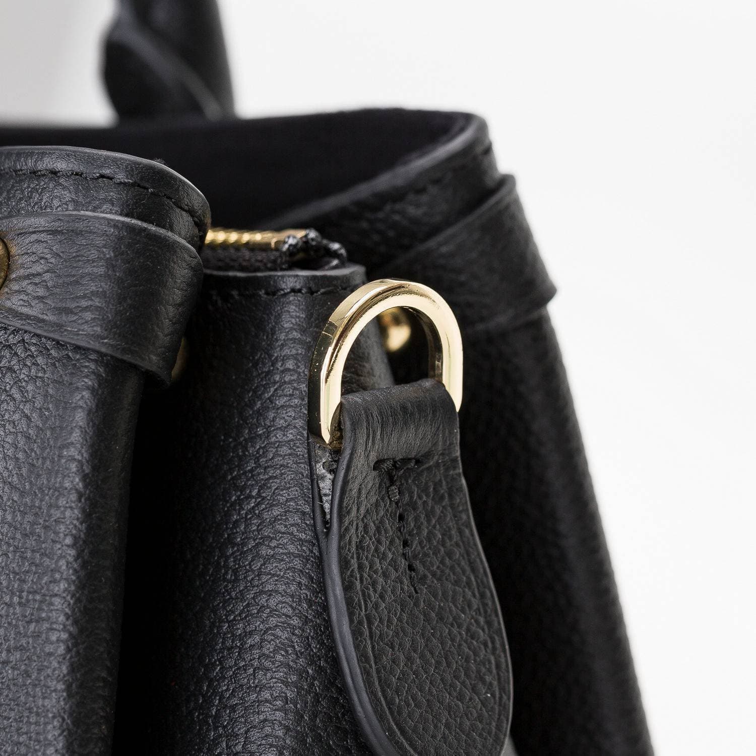 Lara Leather Women's Bags