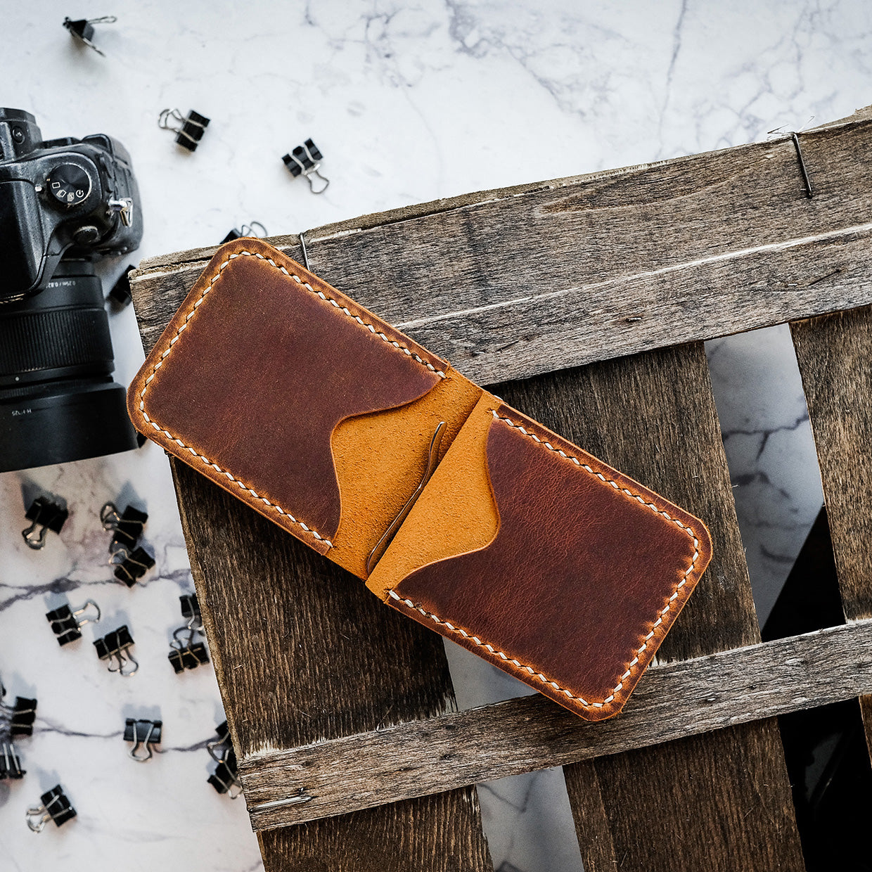 Leather wallet - Kleo - Trendy Designs