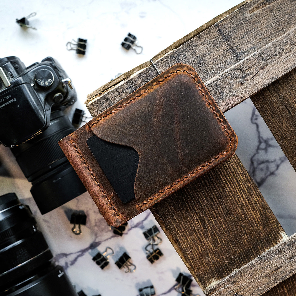 Leather wallet - Kleo - Trendy Designs
