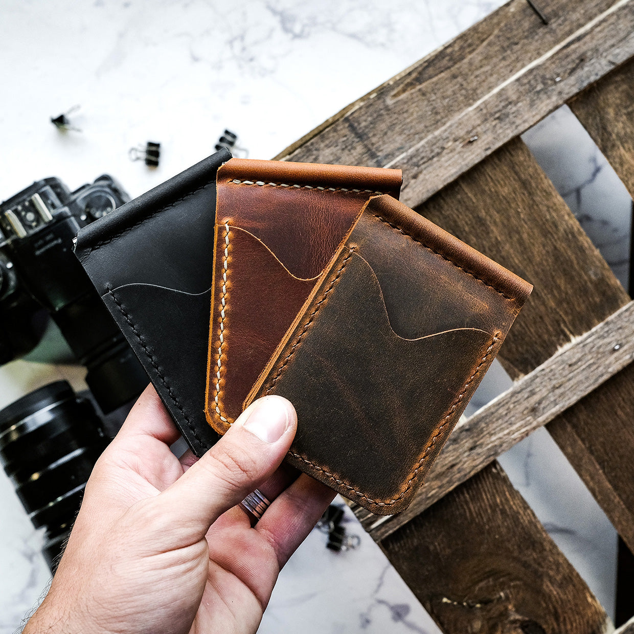 Leather wallet - Kleo - Trendy Designs