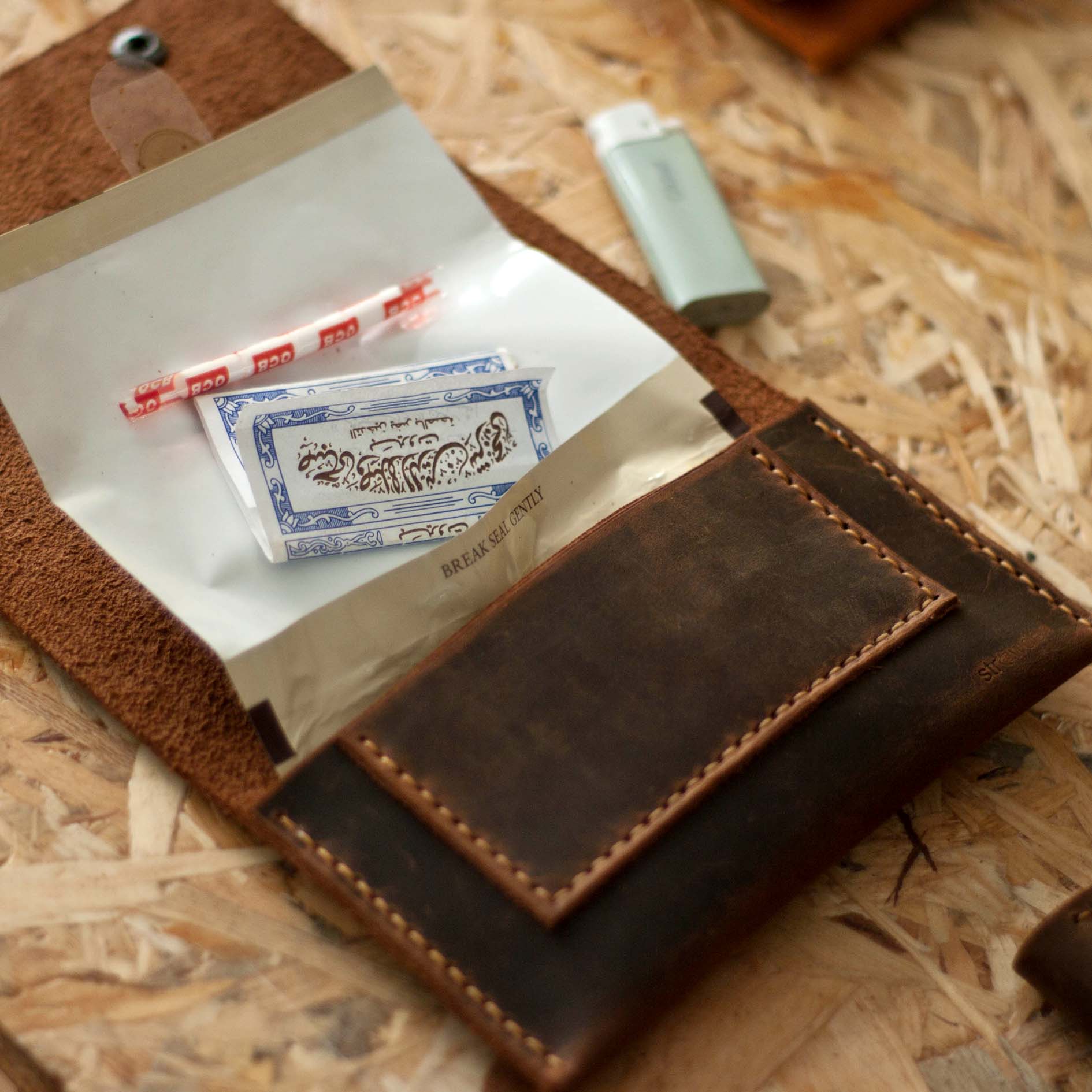 Single Compartment Tobacco Case / Leather Tobacco Pouch